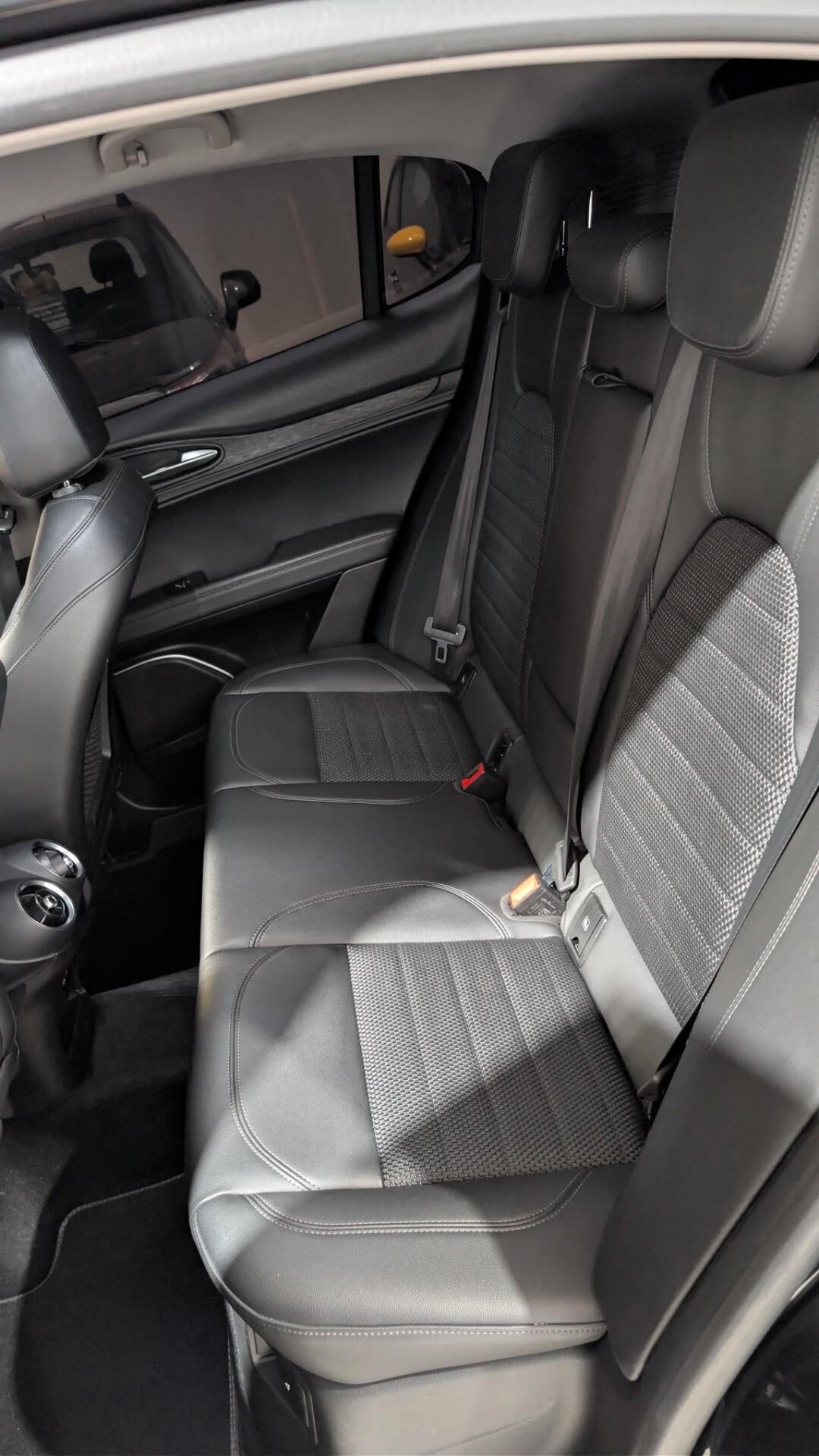 Alfa Romeo Stelvio 2.2 Turbodiesel 190 CV AT8 RWD Executive