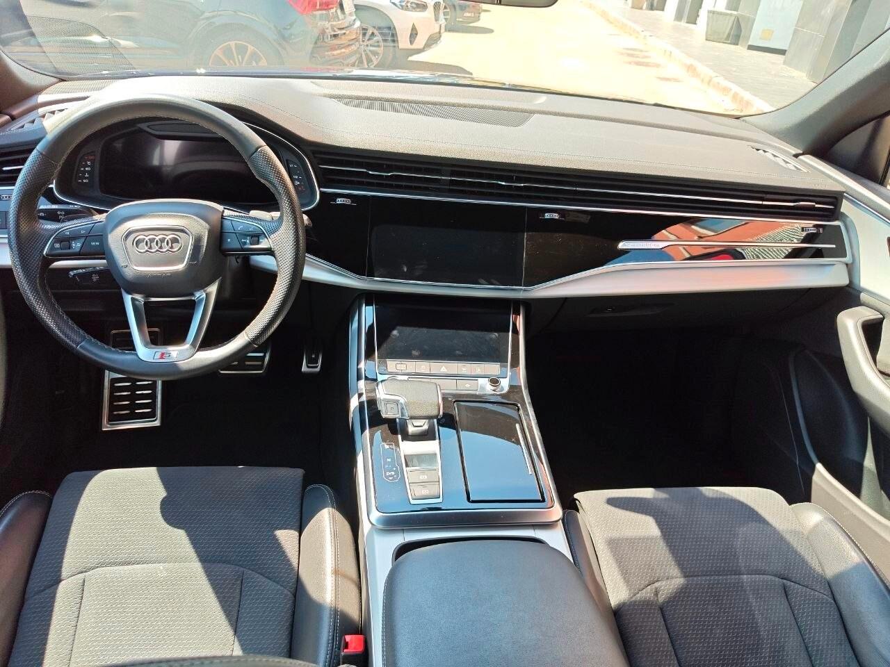 AUDI Q8 Q8 50 TDI 286 CV quattro tiptronic Sport