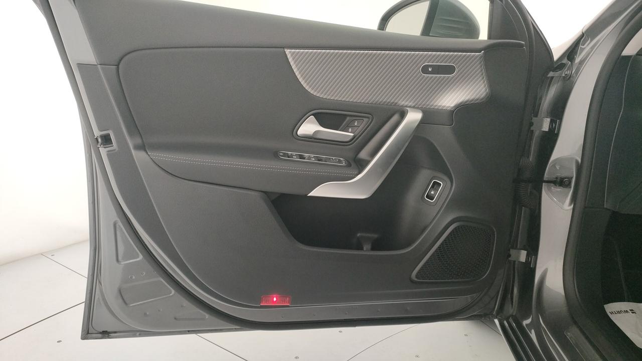 Mercedes-Benz A 250 e phev Progressive Advanced auto