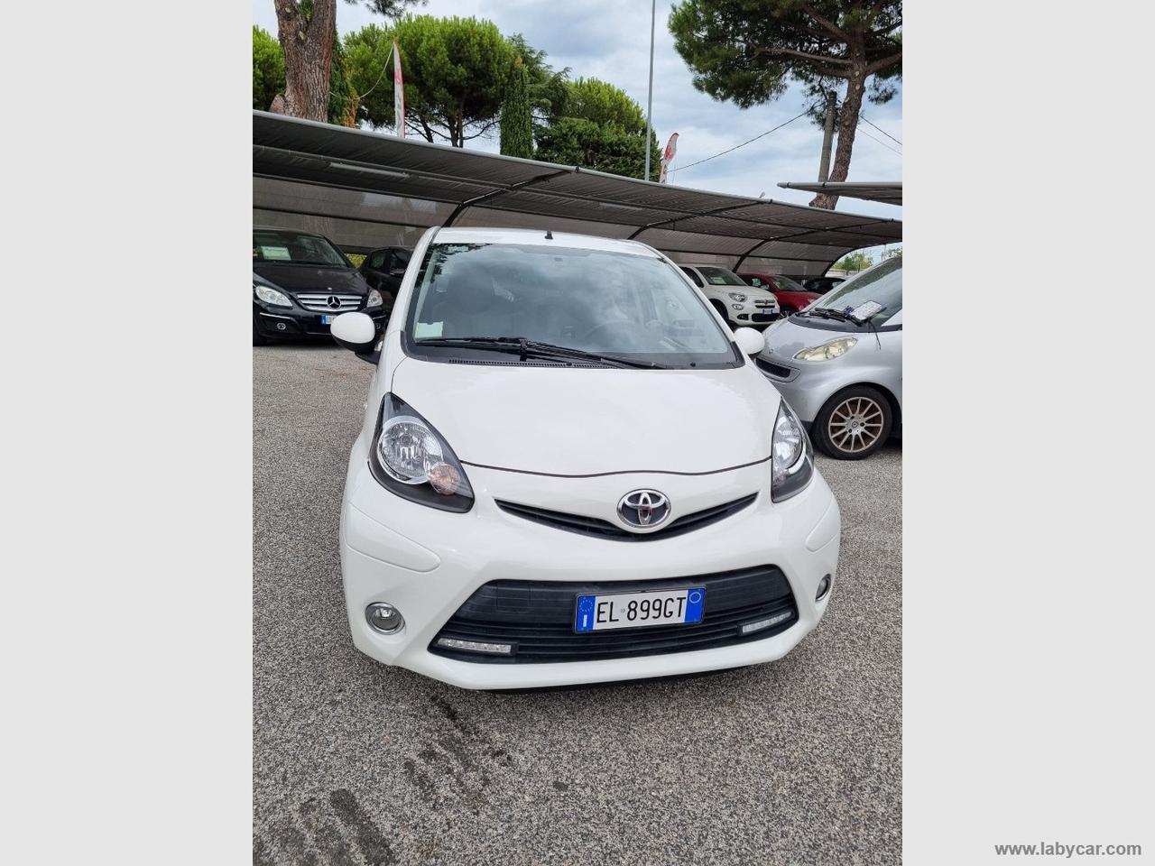 TOYOTA Aygo 1.0 12V VVT-i 5p. Lounge MMT