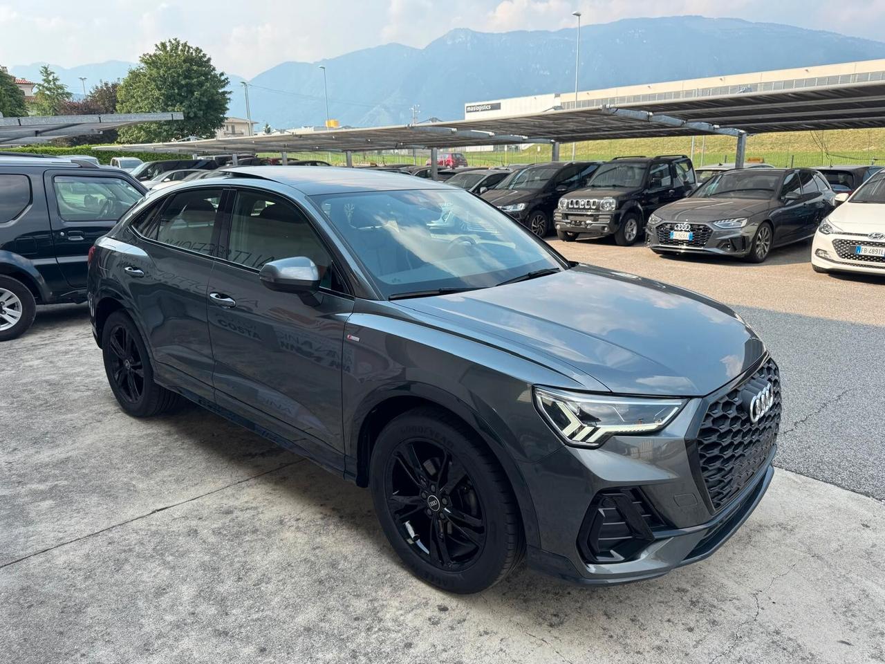 Audi Q3 SPB 35 TFSI S tronic line edition