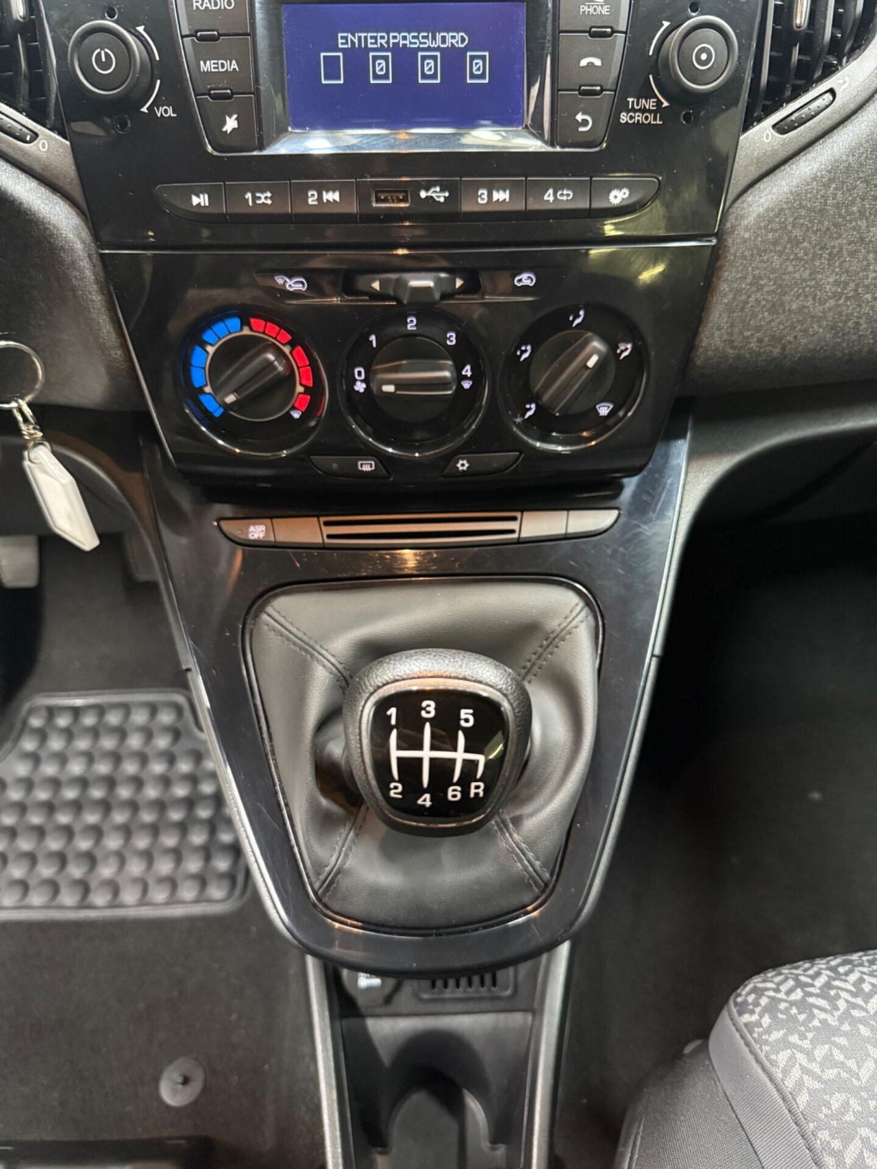Lancia Ypsilon Hybrid 50.000 km