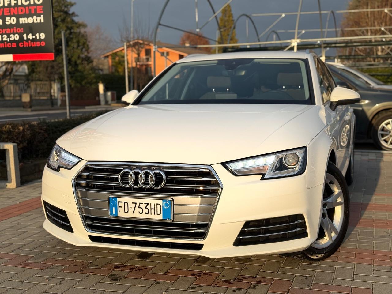 Audi A4 Avant 2.0 TDI 150 CV ultra S tronic Sport