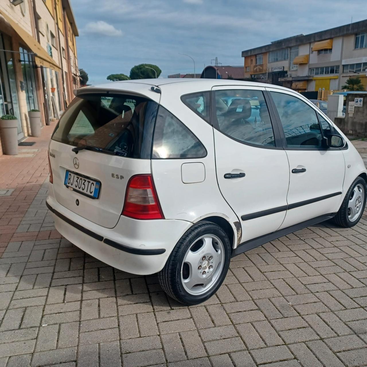 TUTTO PERFETTAMENTE FUNZIONANTE CLASSE A 1.9