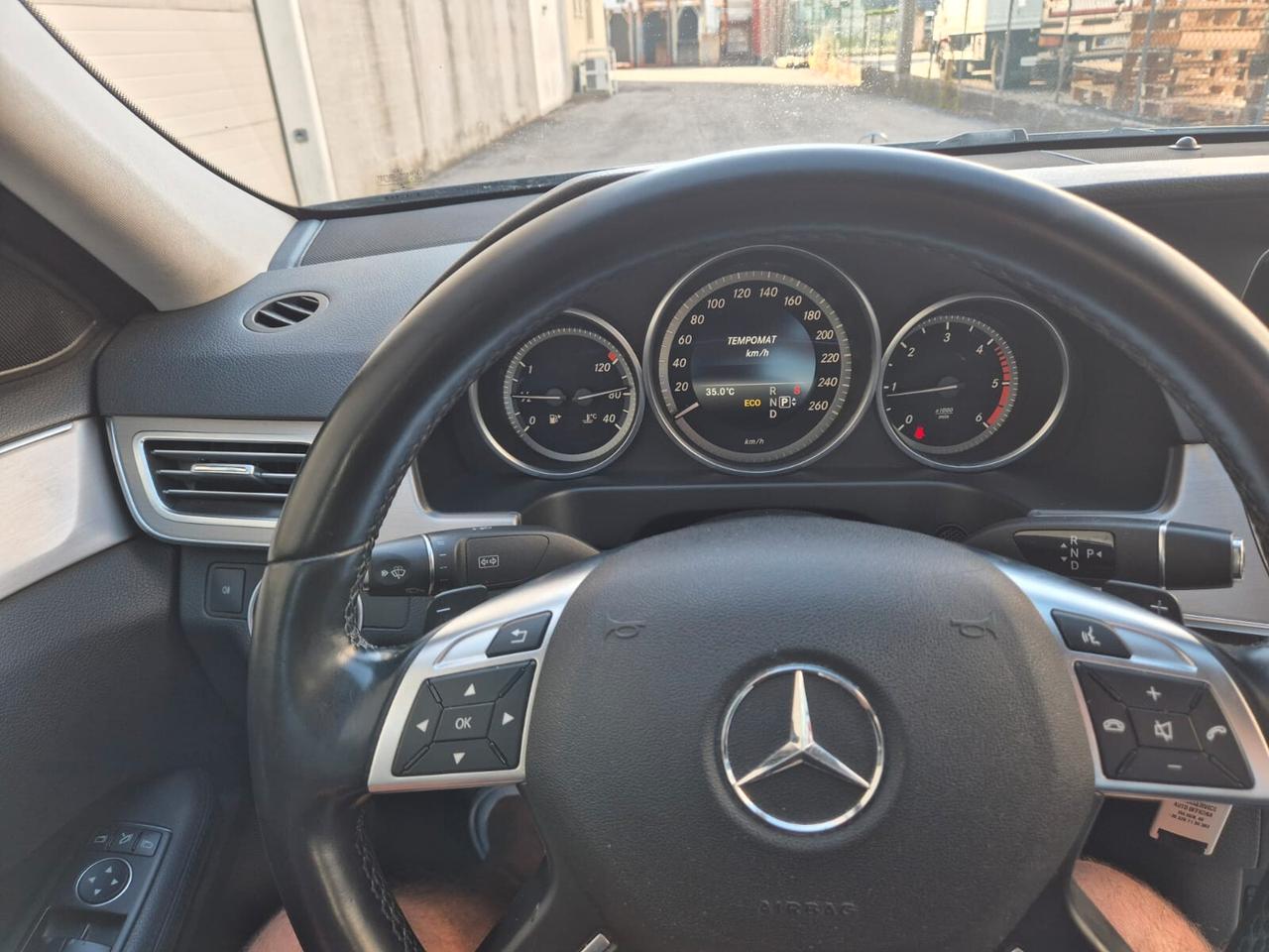 Mercedes-benz E 200 BlueTEC Executive