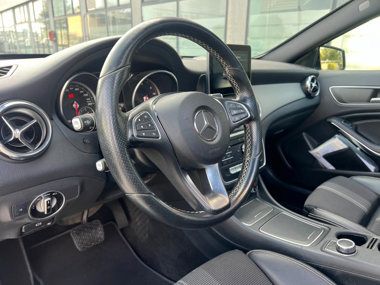 Mercedes GLA 200 d Automatic 4Matic Premium/UNICA PROP