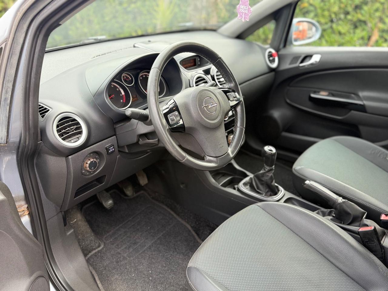 Opel Corsa 1.2 80CV GPL 5PORTE NEOPATENTATI