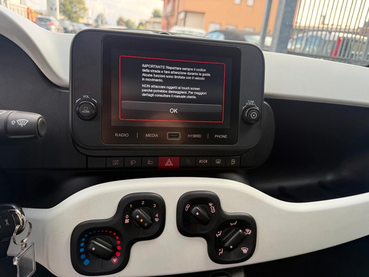 Fiat Panda Cross 1.0 FireFly S&S Hybrid (15000 KM)