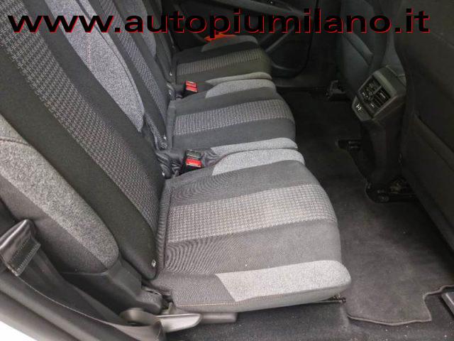 PEUGEOT 5008 BlueHDi 130 S&S EAT8 Active Business