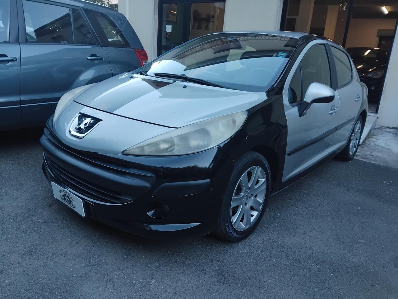 Peugeot 207 1.6 HDi 90CV 5p. XS