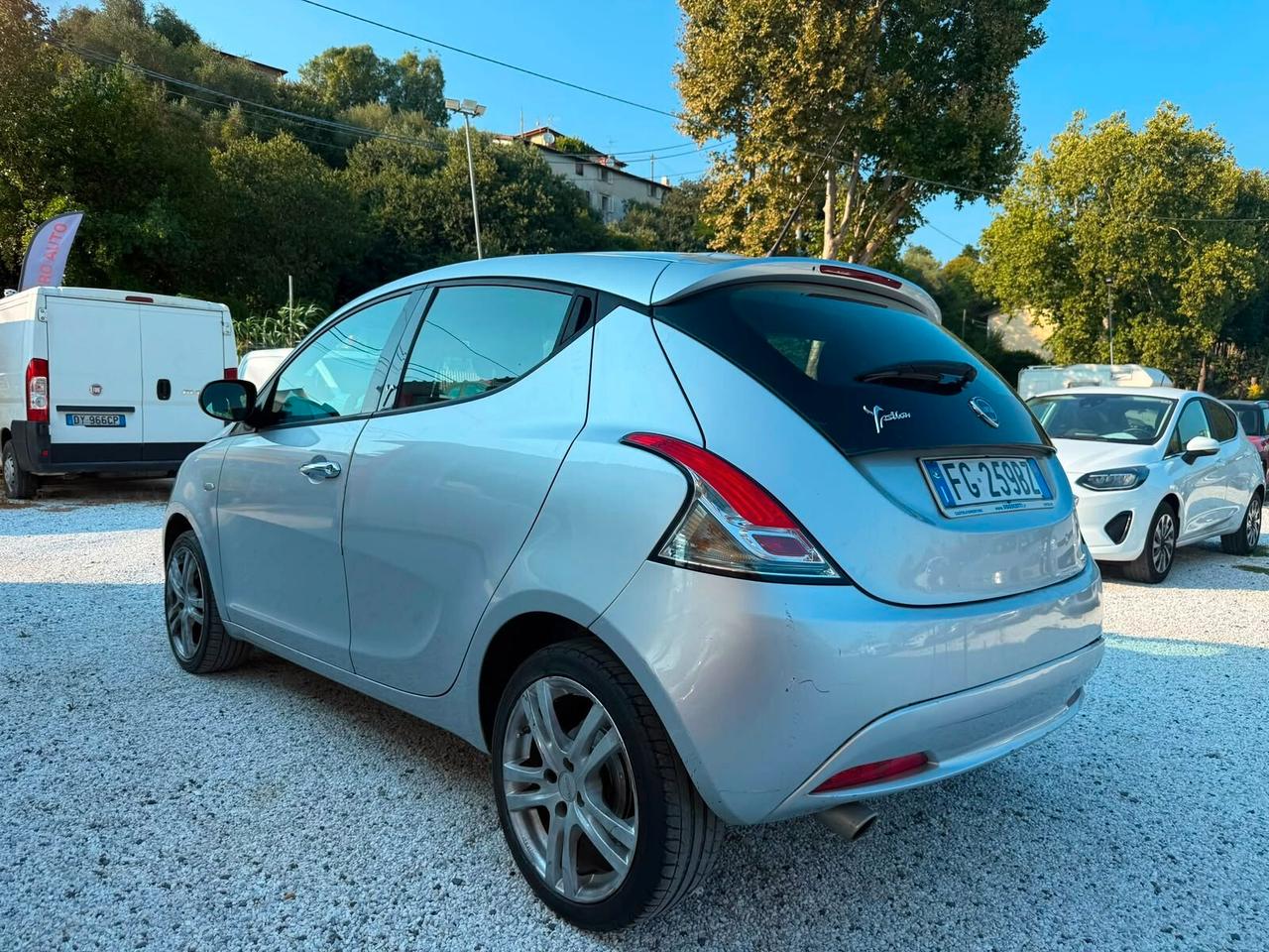 Lancia Ypsilon 1.2 69 CV 5 porte Gold