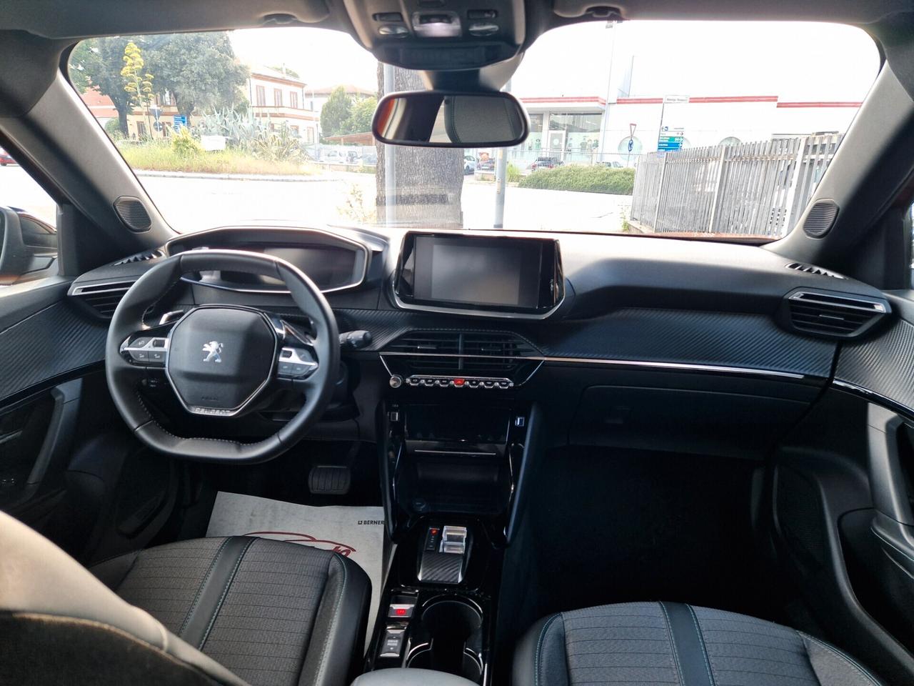 Peugeot 2008 PureTech 130 S&S EAT8 Allure