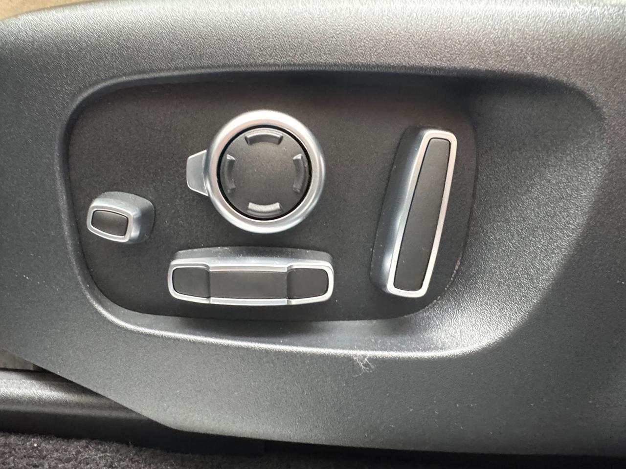 Land Rover Range Sport 3.0D l6 249 CV HSE Dynamic Stealth