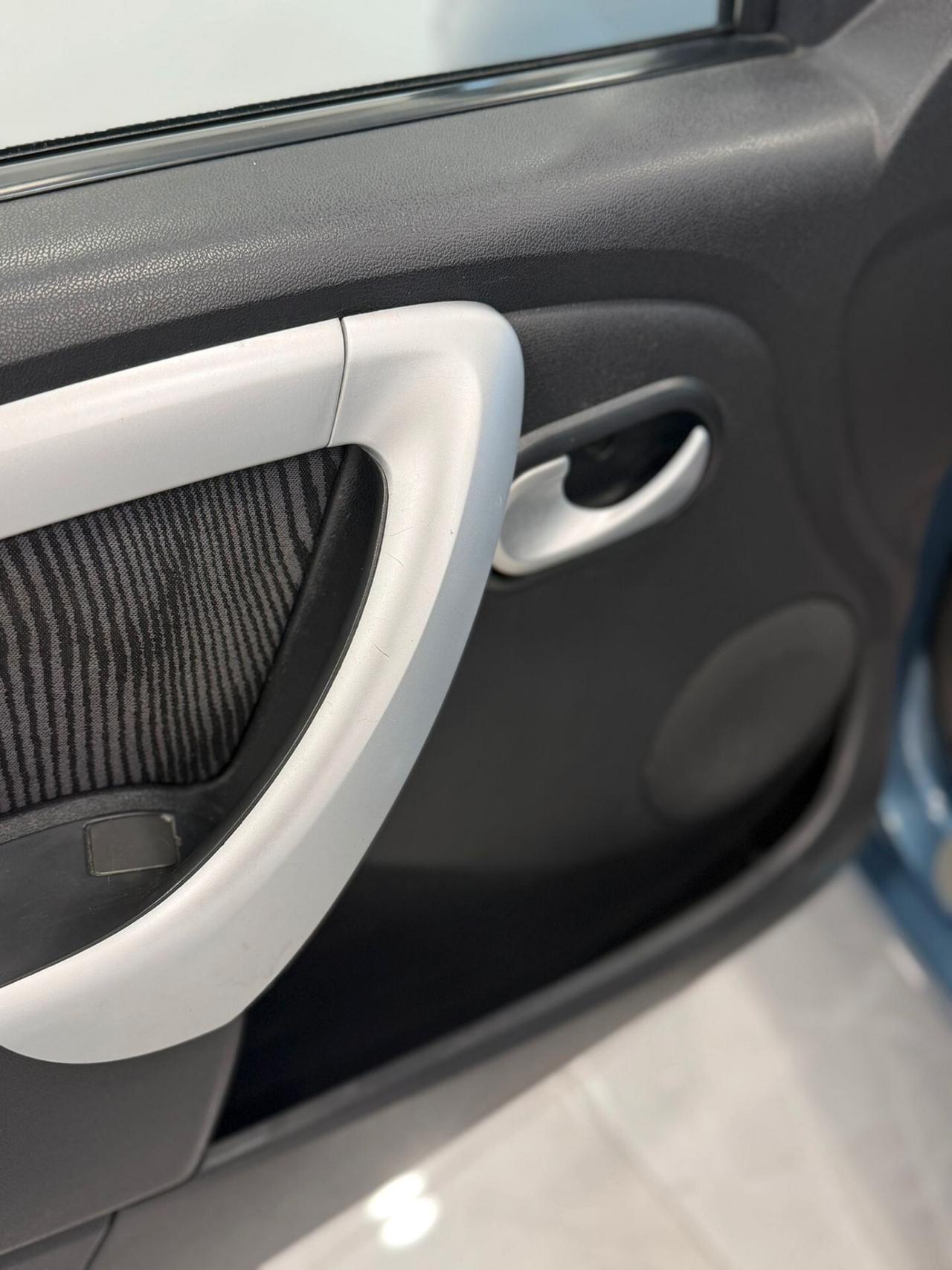 Dacia Logan MCV 1.6 GPL 5 posti Lauréate