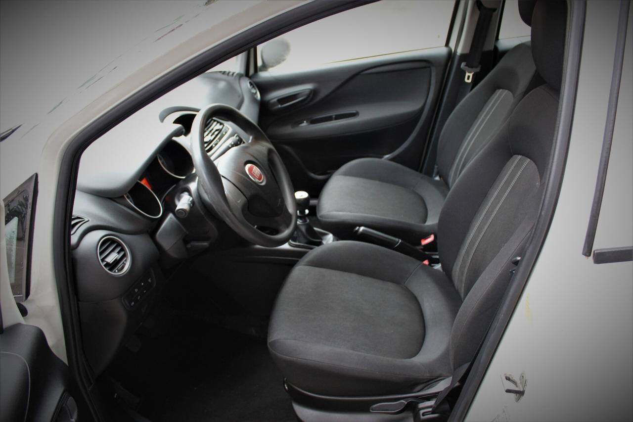 Fiat Punto 1.2 8V 5 porte Neopatentati