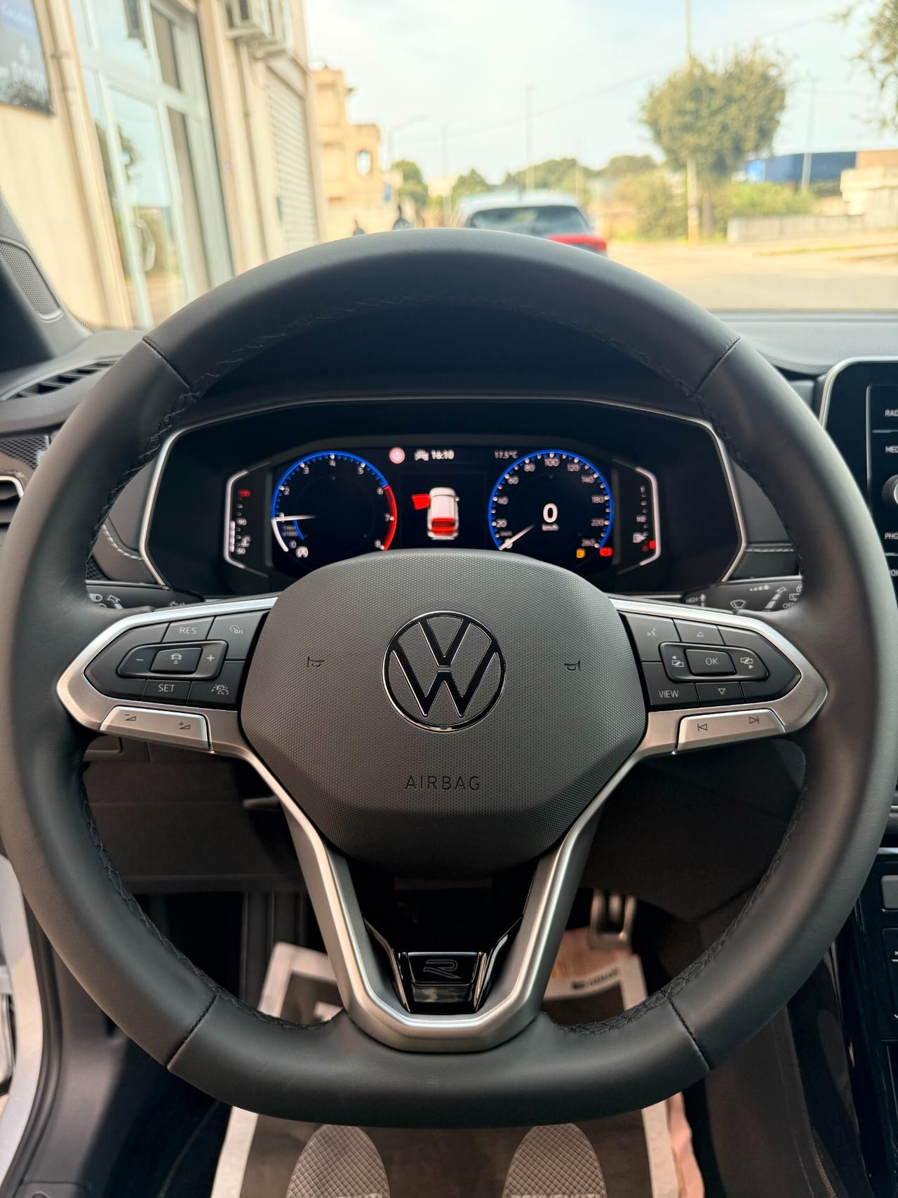 Volkswagen T-Cross 1.0 tsi R-Line edition Plus 115cv TELECAMERA,NAVI,APPLE CARPLAY,VIRTUAL COCKPIT, GARANZIA UFFICIALE