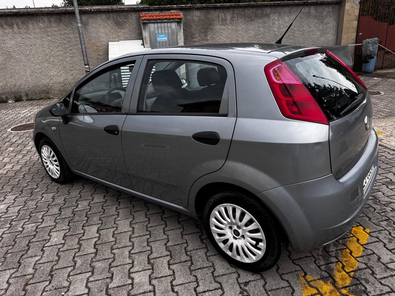 Fiat Grande Punto 1.3 MJT 75 CV 5 porte neopatentati