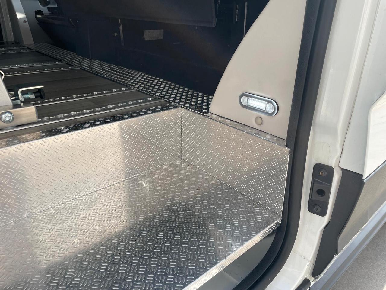 Maxus Deliver 9 2.0 CRDI 150CV 9 posti Flex Floor