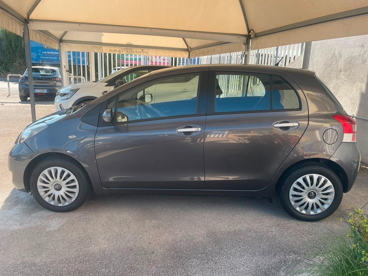 Toyota Yaris 1.4 D-4D DPF 5 porte Sol