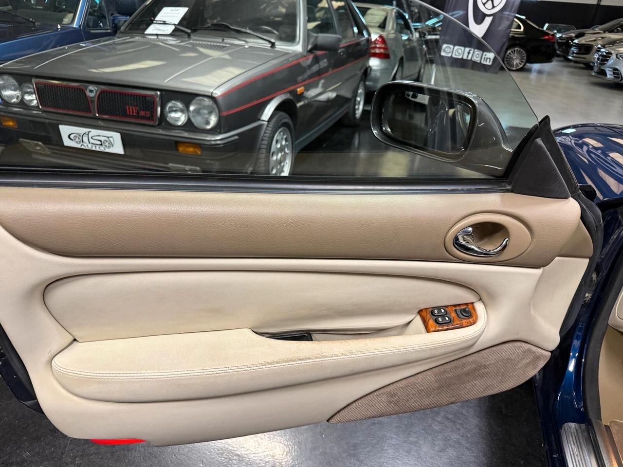 Jaguar XKR 4.0 Coupé asi