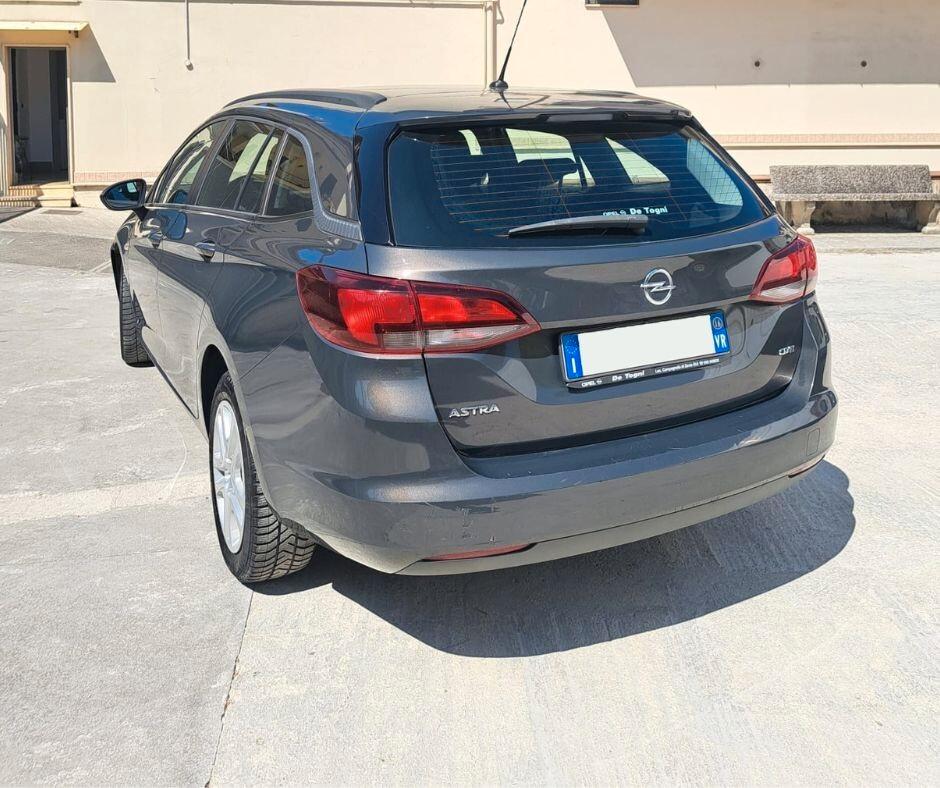 Opel Astra station wagon