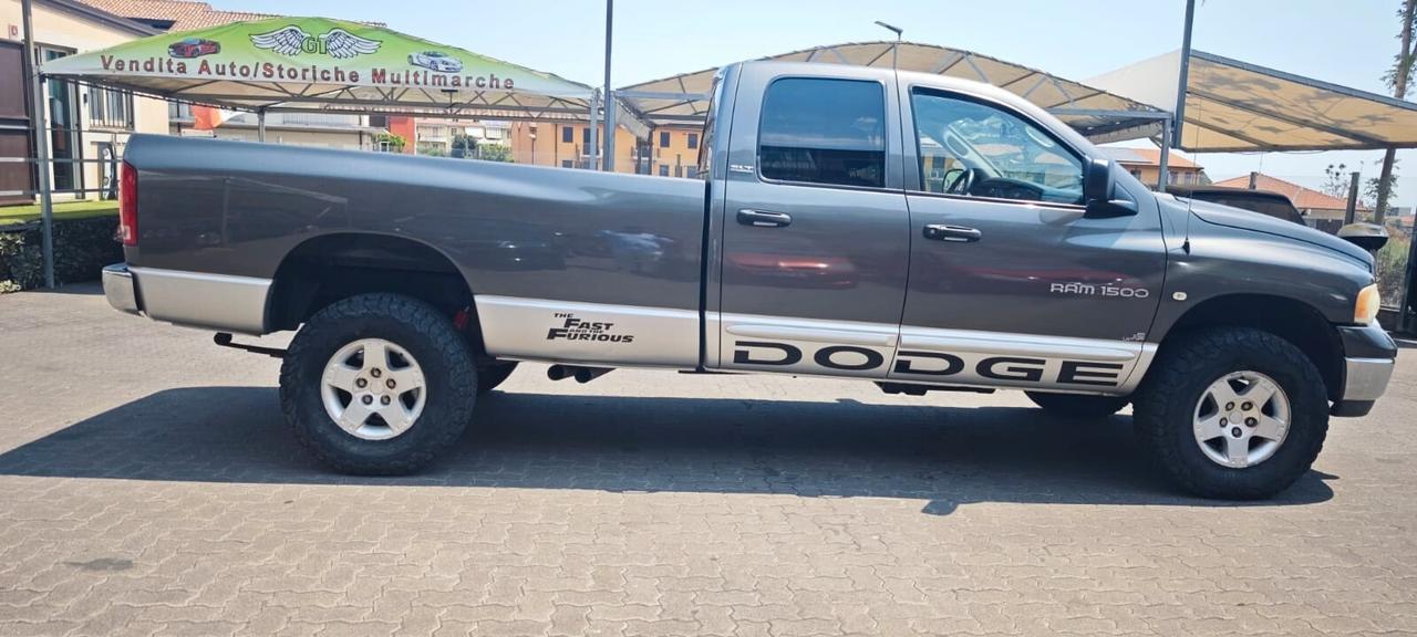 Dodge RAM 1500 SLT Long Cab 5.9 CC V8