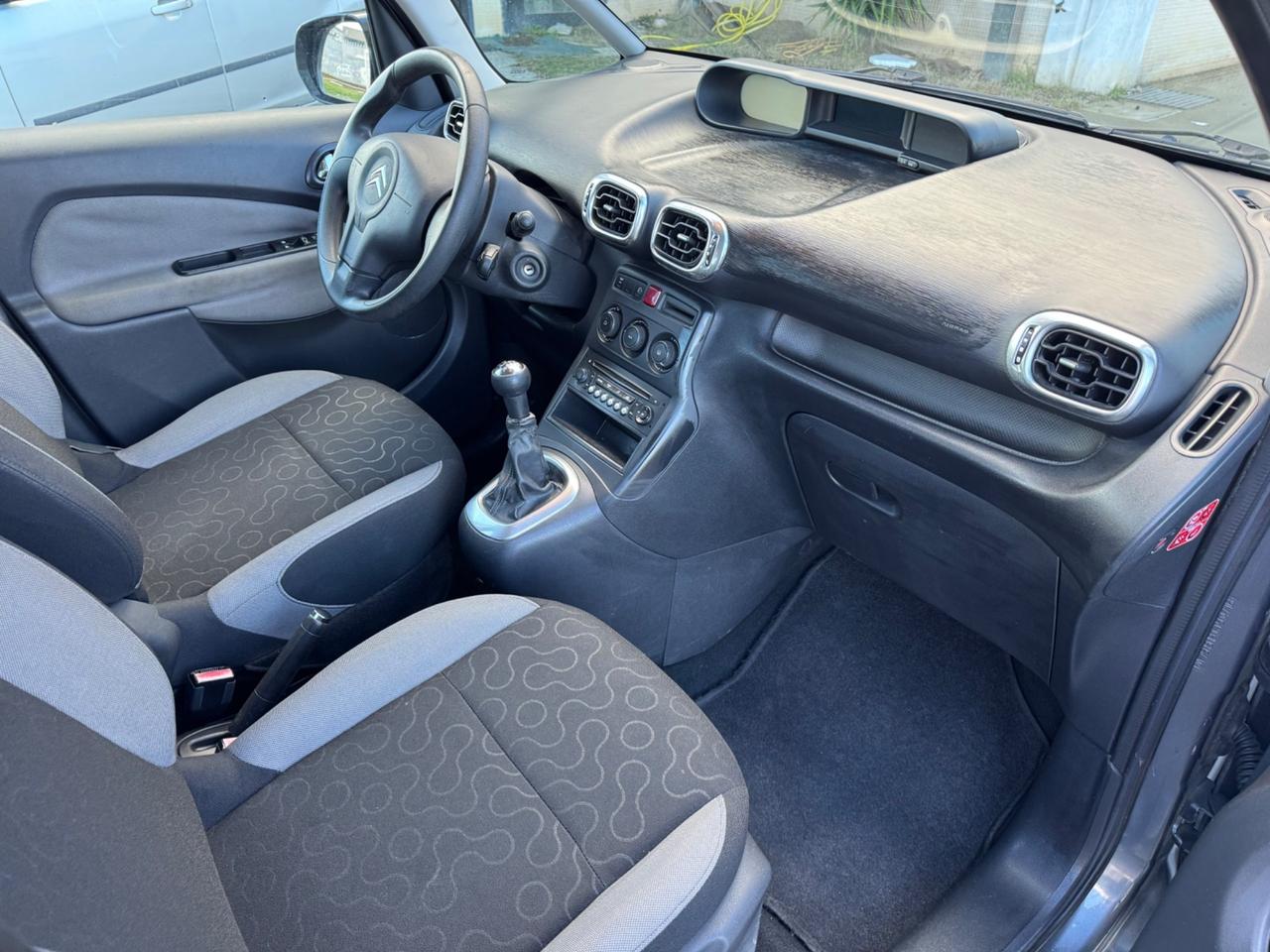 Citroen C3 Picasso 1.6 HDi 92CV -GANCIO TRAINO-