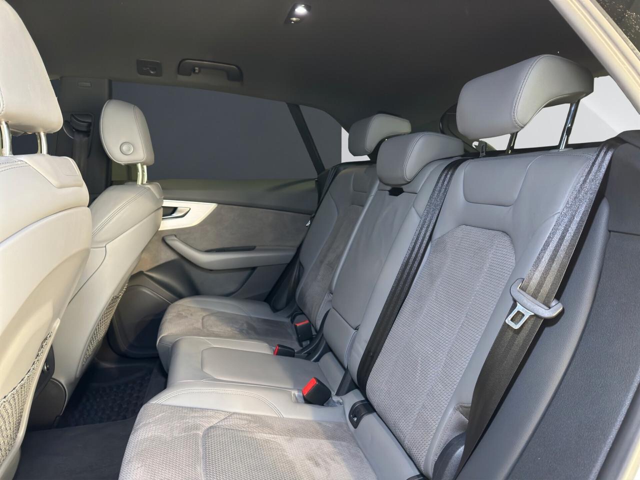 Audi Q8 50 TDI QUATTRO TIPTRONIC S-LINE EDITION 286CV