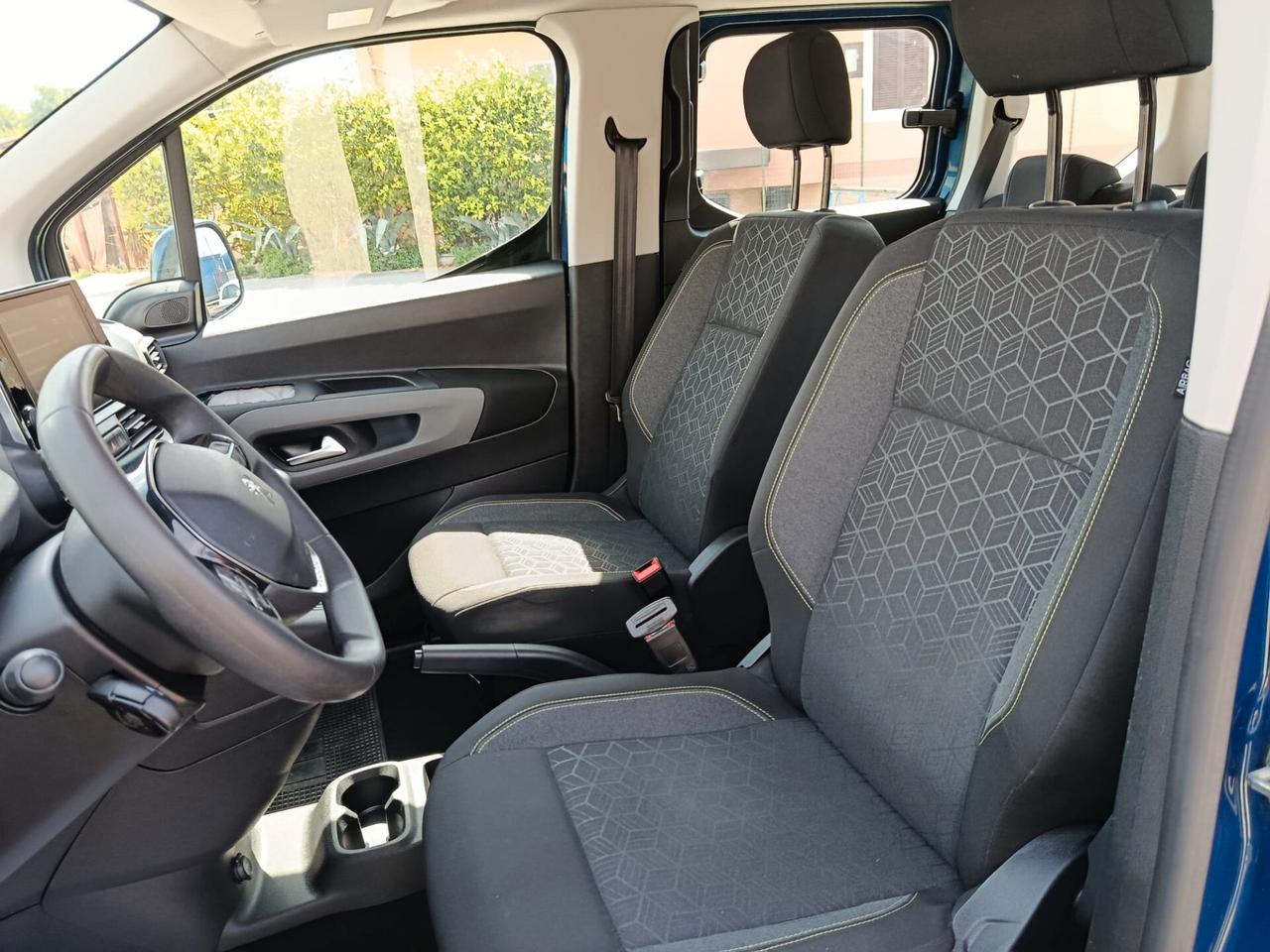 Peugeot Rifter BlueHDi 100 S&S Active Standard