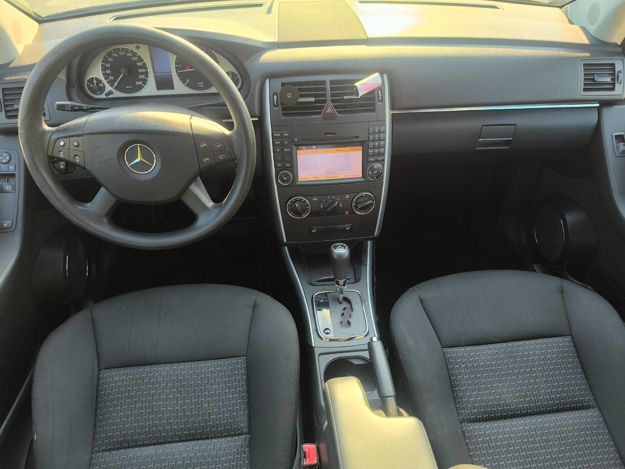 Mercedes-benz B 200 CDI Premium