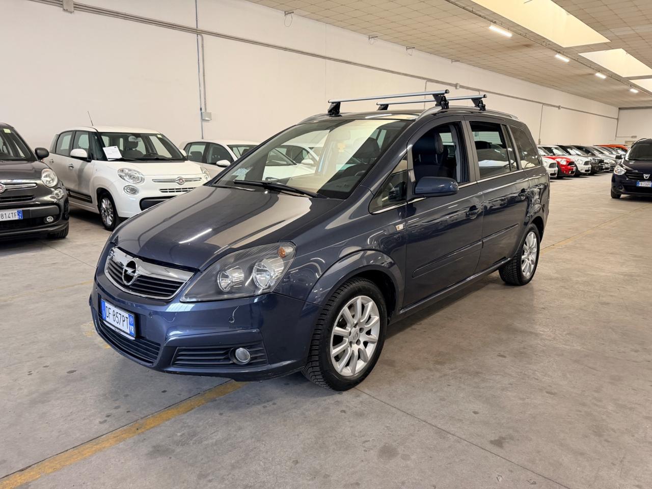 Opel Zafira 1.6 16V ecoM 94CV Cosmo 7 POSTI