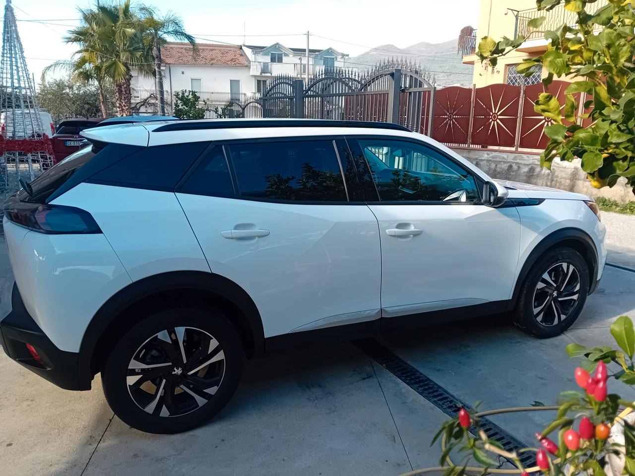 Peugeot 2008 BlueHDi 130 S&S EAT8 GT