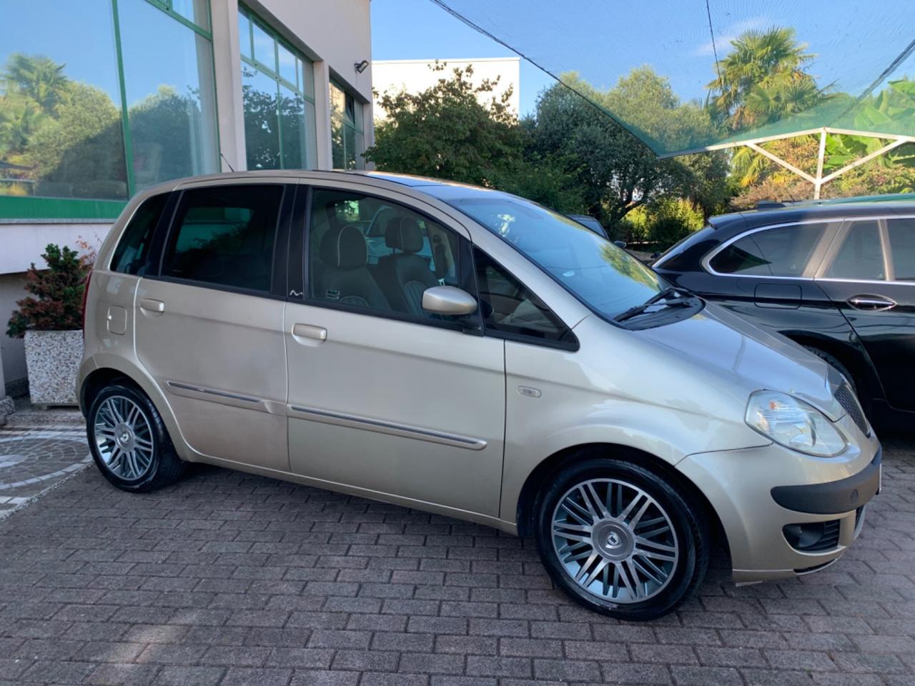 Lancia MUSA 1.4 16V Platino Plus