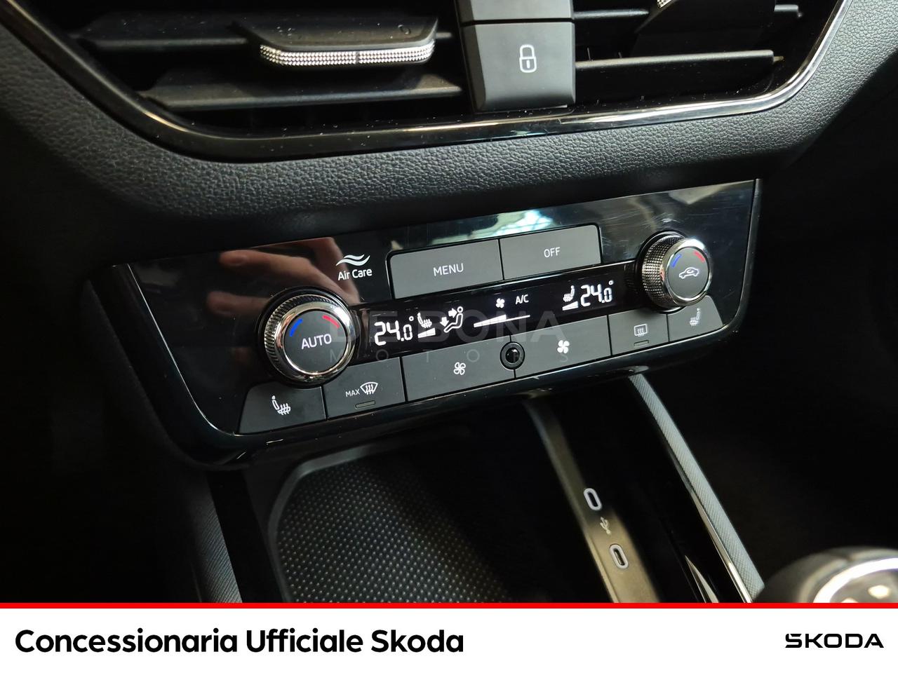 Skoda Kamiq 1.0 tsi black dots 115cv