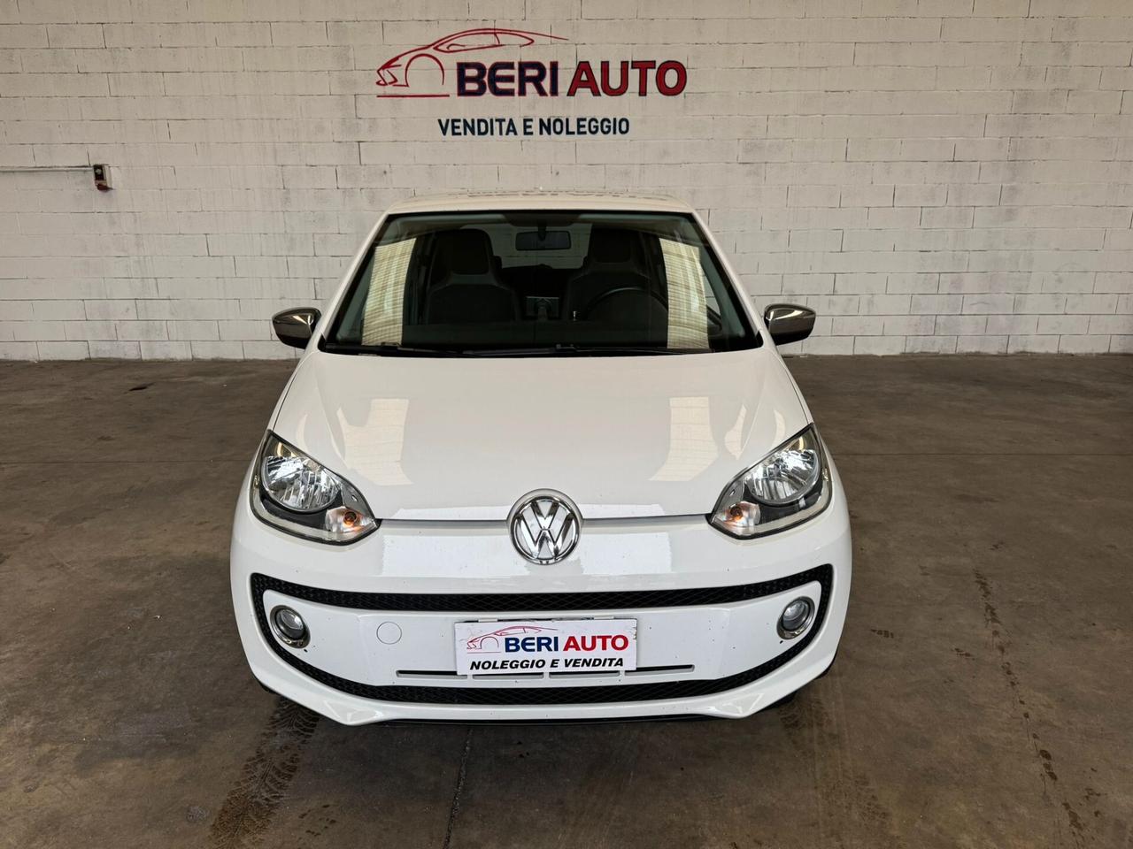 Volkswagen up! Volkswagen UP adatta neopatentati