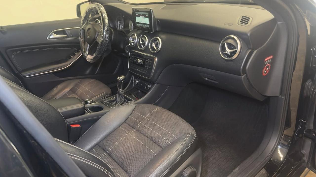Mercedes-benz A 180 CDI 109CV Sport - 2014