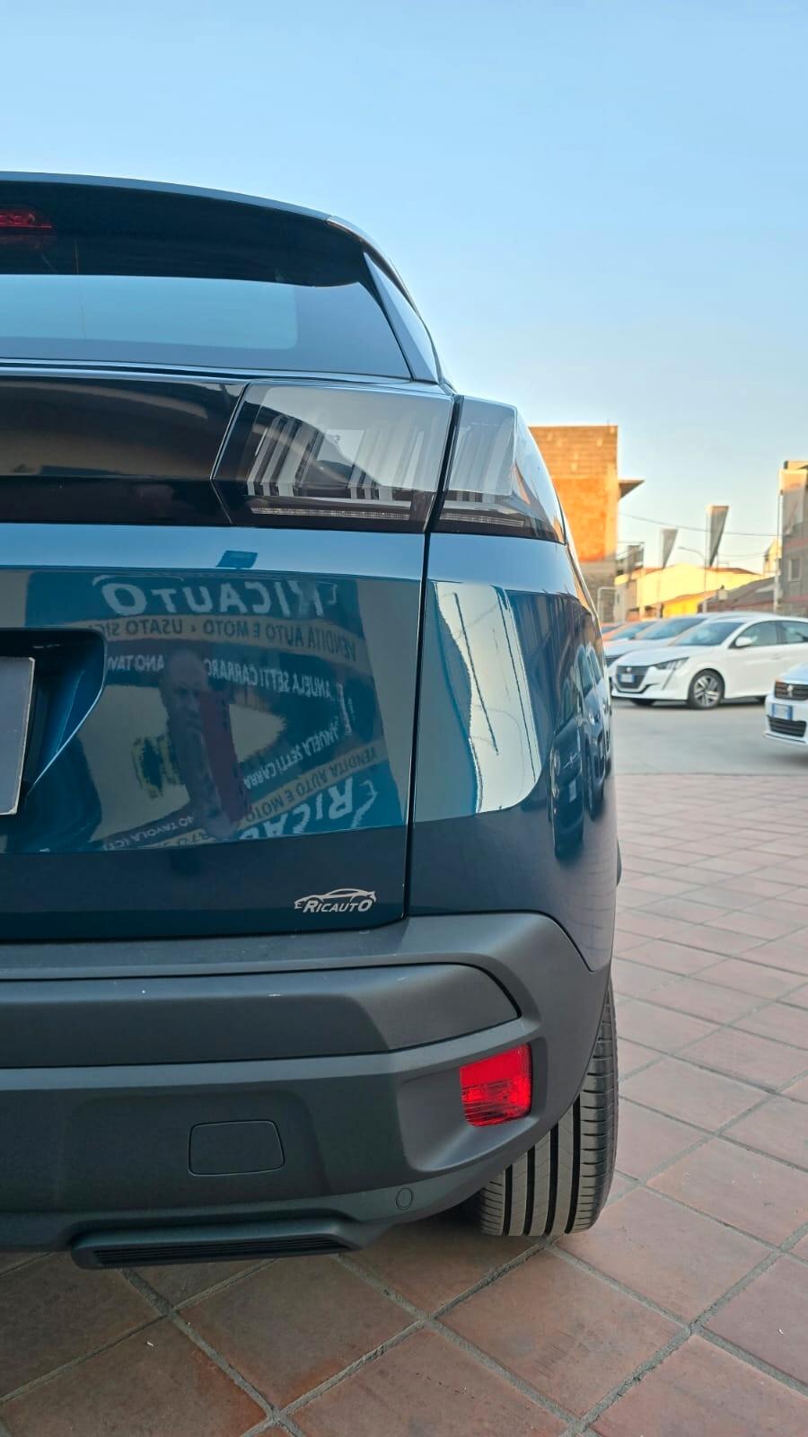 Peugeot 3008 BlueHDi 130 S&S EAT8 Active Pack