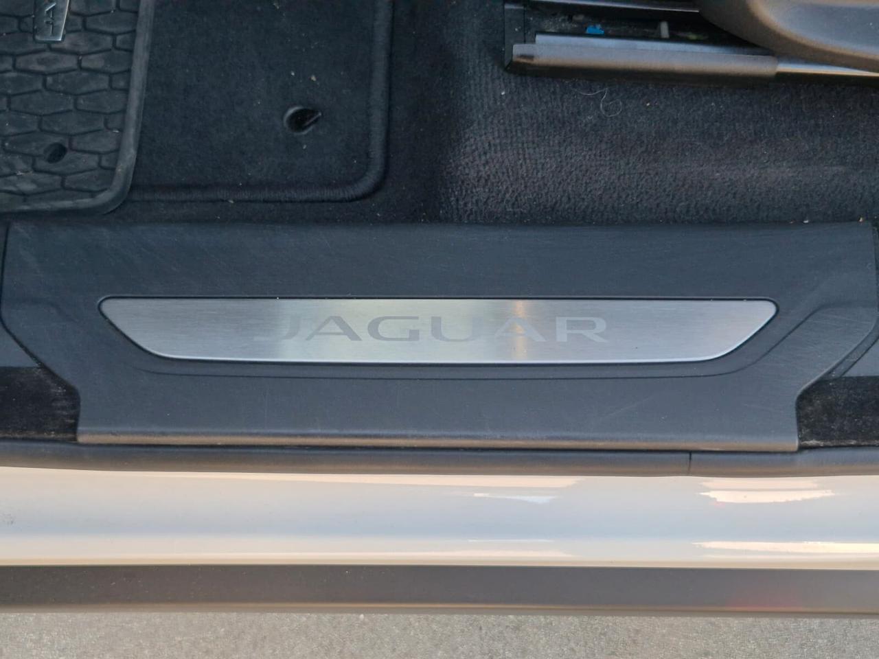 Jaguar F-Pace 2.0 D 180 CV AWD Auto Tetto Panoramico