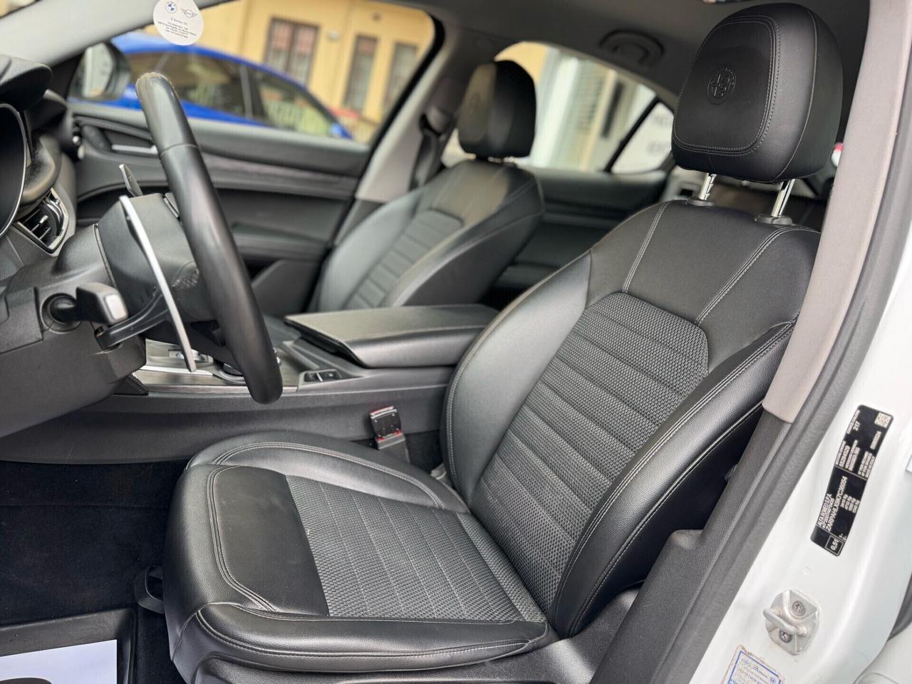 Alfa Romeo Stelvio 2.2 Turbodiesel 190 CV AT8 Q4 Executive