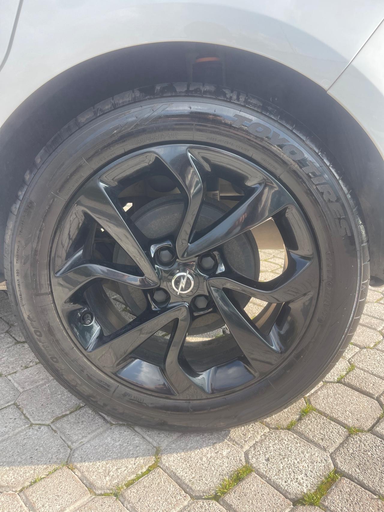 Opel Corsa 1.2 5 porte Innovation