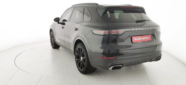 PORSCHE Cayenne 3.0 V6