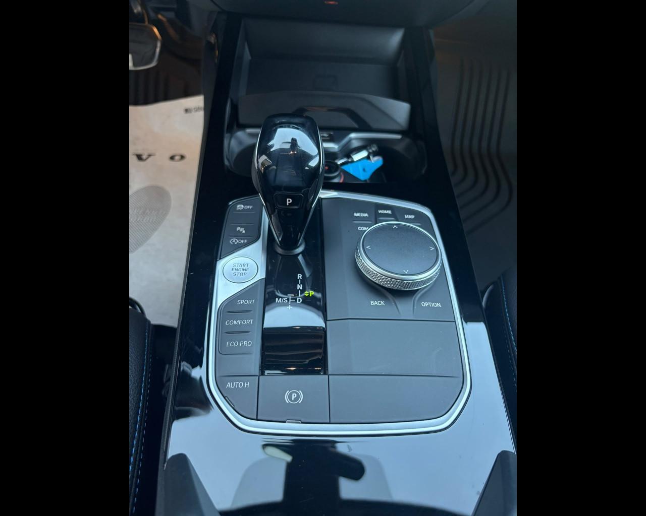 BMW Serie 1 F40 - 118d Sport auto