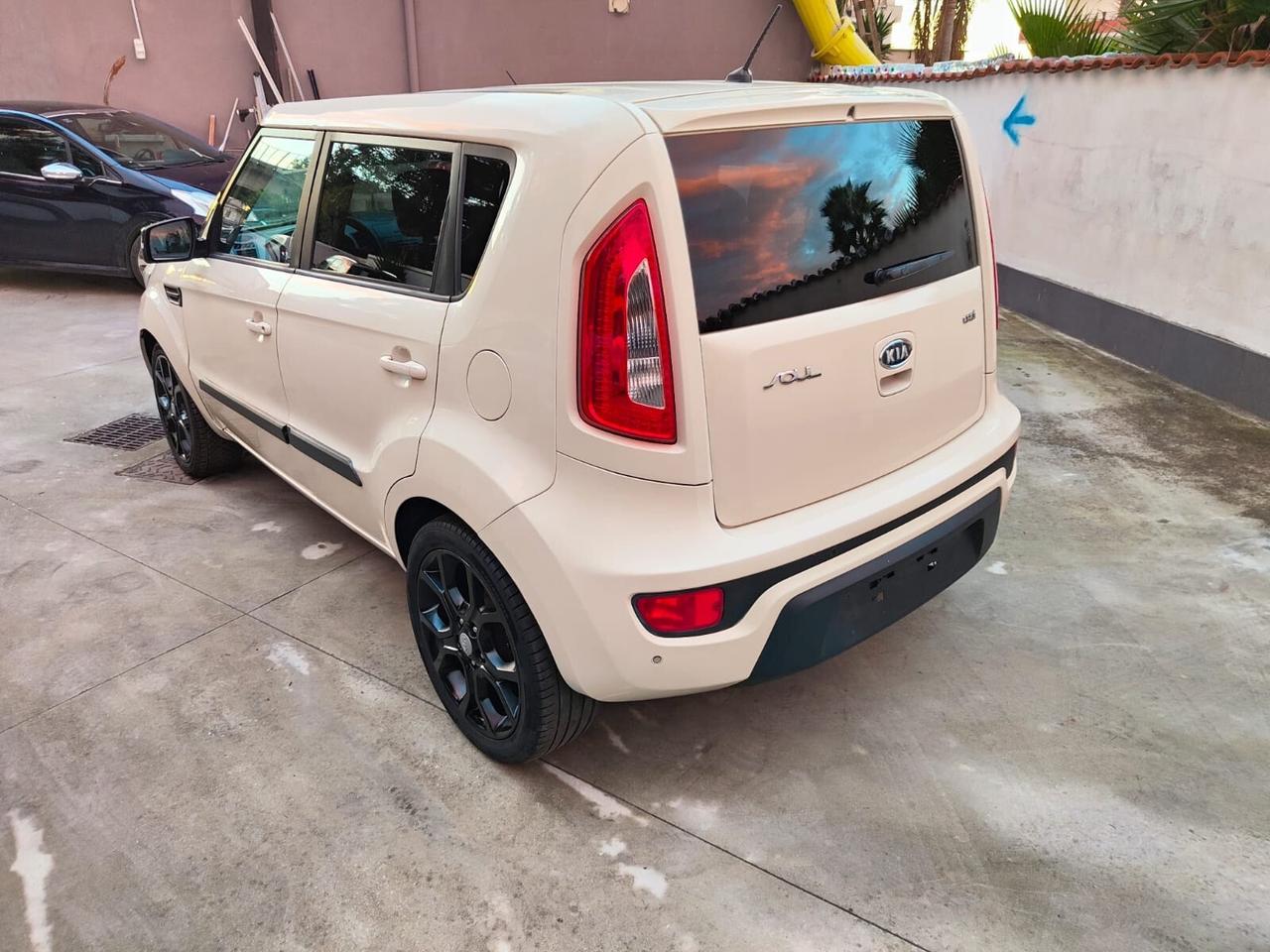 Kia Soul 1.6 CRDi 128cv Cool