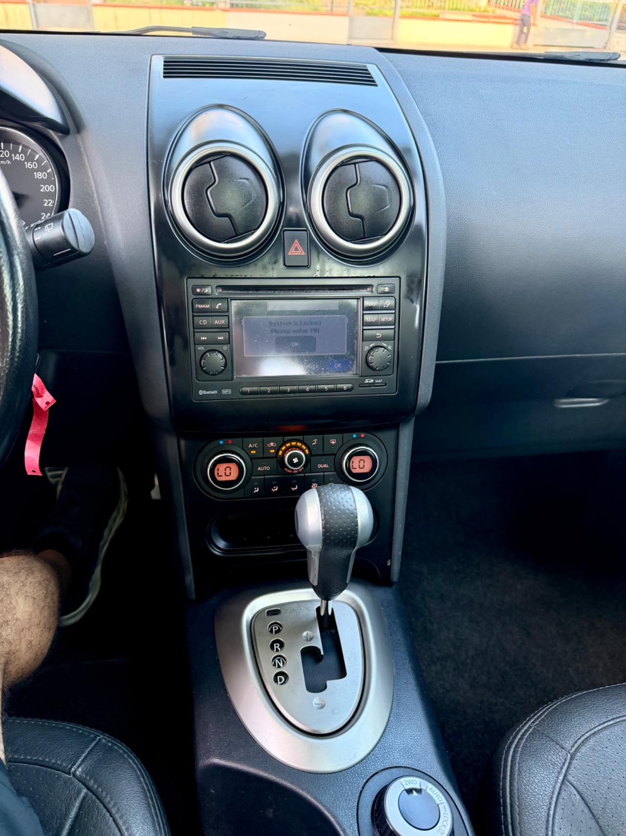 Nissan Qashqai .. cambio automatico