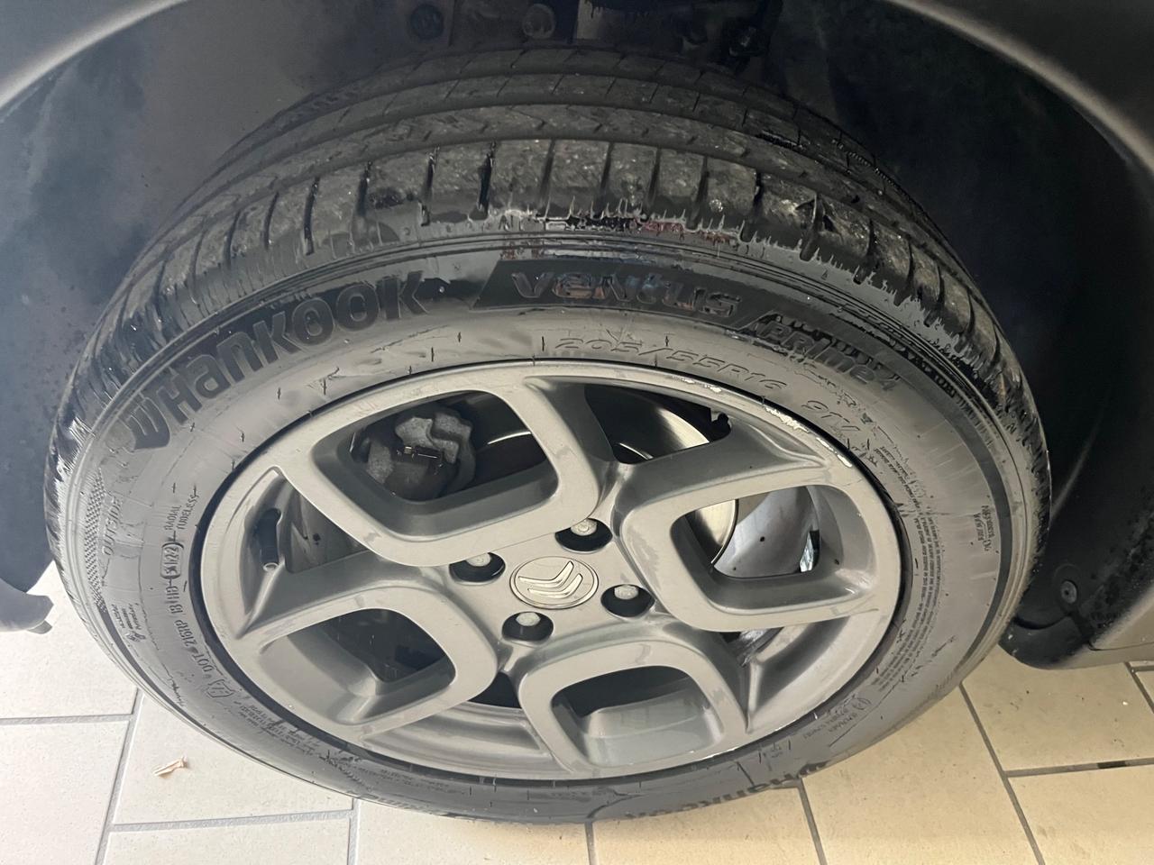 Citroen C4 Cactus BlueHDi 100 Shine 2016
