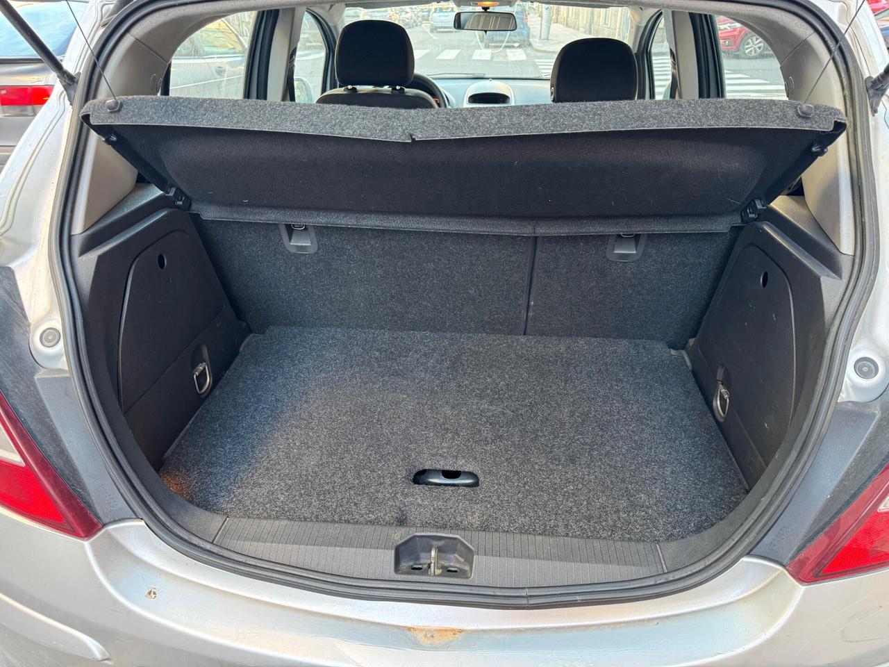 Opel Corsa 1.4 16V 5 porte Enjoy
