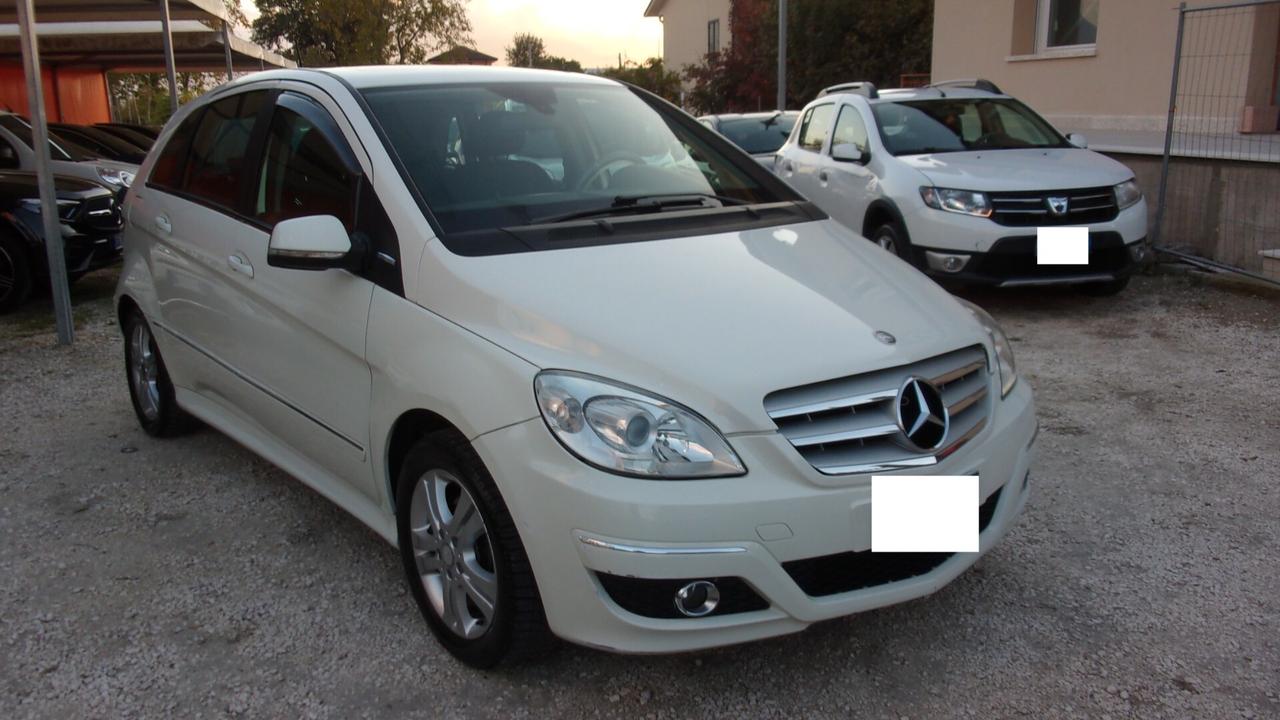 Mercedes-benz B 180 BlueEFFICIENCY Sport GPL
