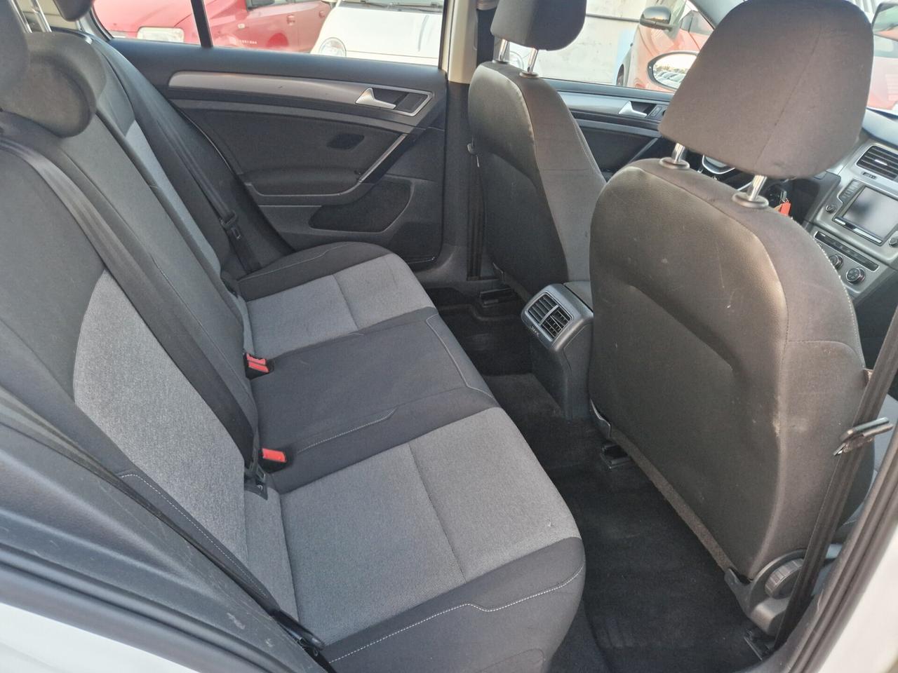 Volkswagen Golf 7 1.6 TDI - 2015