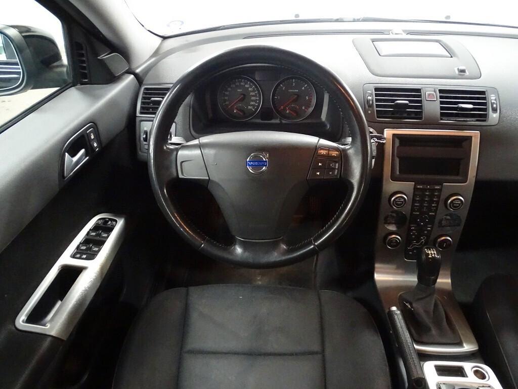 Volvo V50 2.0d Momentum 136 CV NEOPATENTATO