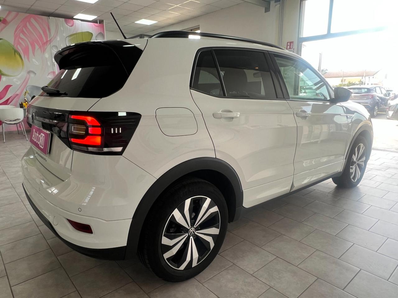 Volkswagen T-Cross 1.0 TSI 110 CV R-LINE Sport